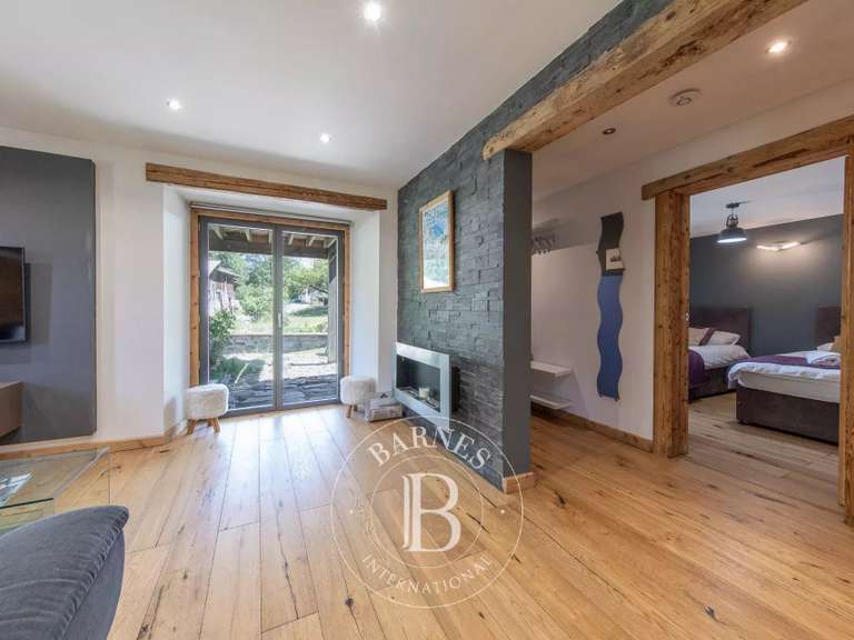 Maison Essert-Romand - 7 chambres - 277m²