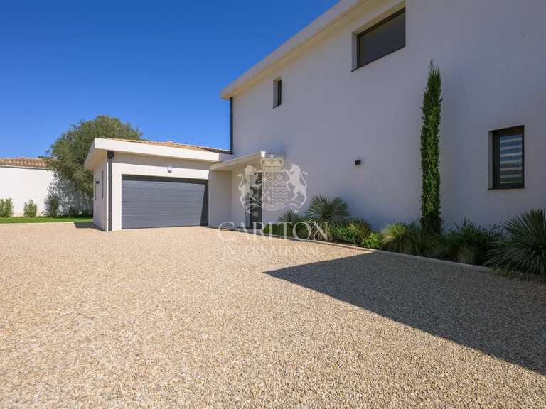 Maison Roquefort-les-Pins - 5 chambres - 252m²
