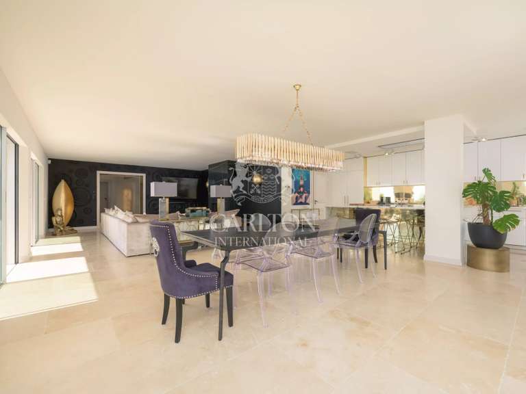 Maison Tourrettes-sur-Loup - 4 chambres - 300m²