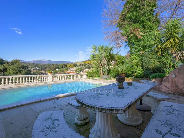 Maison Pégomas - 4 chambres - 124m²
