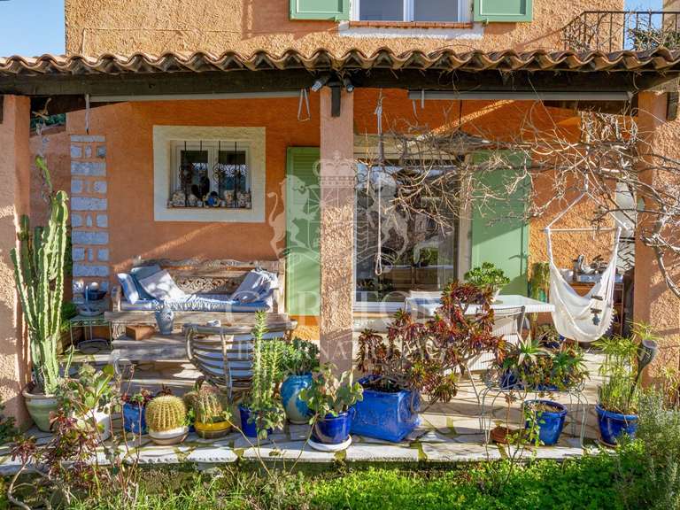 House Pégomas - 4 bedrooms - 124m²