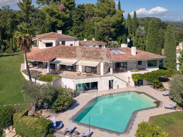 Maison Saint-Paul-de-Vence - 10 chambres - 828m²
