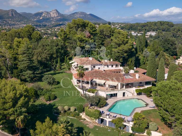Maison Saint-Paul-de-Vence - 10 chambres - 828m²
