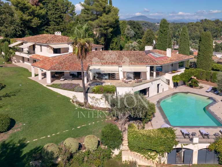 Maison Saint-Paul-de-Vence - 10 chambres - 828m²