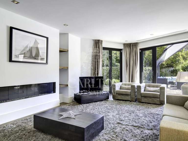 Maison Mougins - 5 chambres - 277m²
