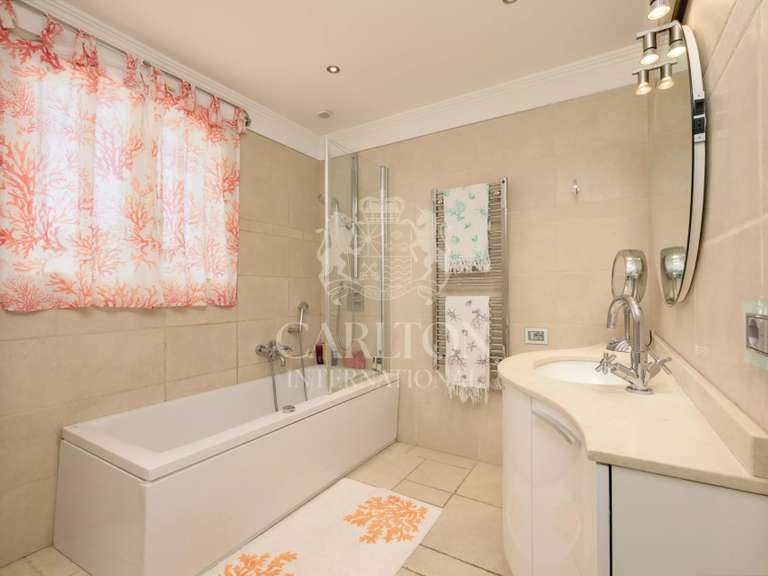 Maison Sophia-antipolis - 277m²