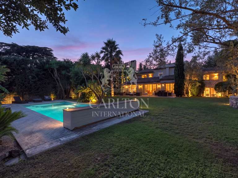 House Antibes - 5 bedrooms - 317m²