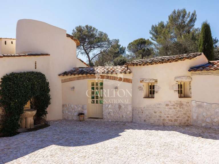 House Saint-Paul-de-Vence - 5 bedrooms - 230m²