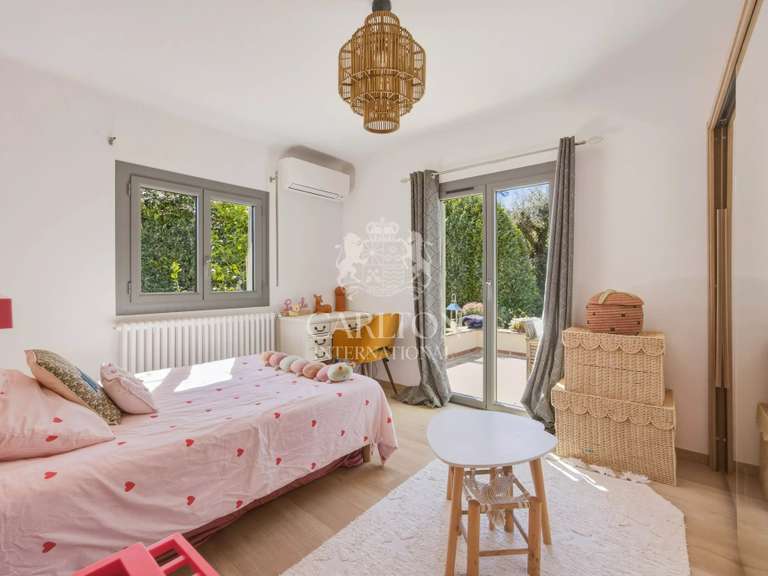 House Saint-Paul-de-Vence - 5 bedrooms - 230m²