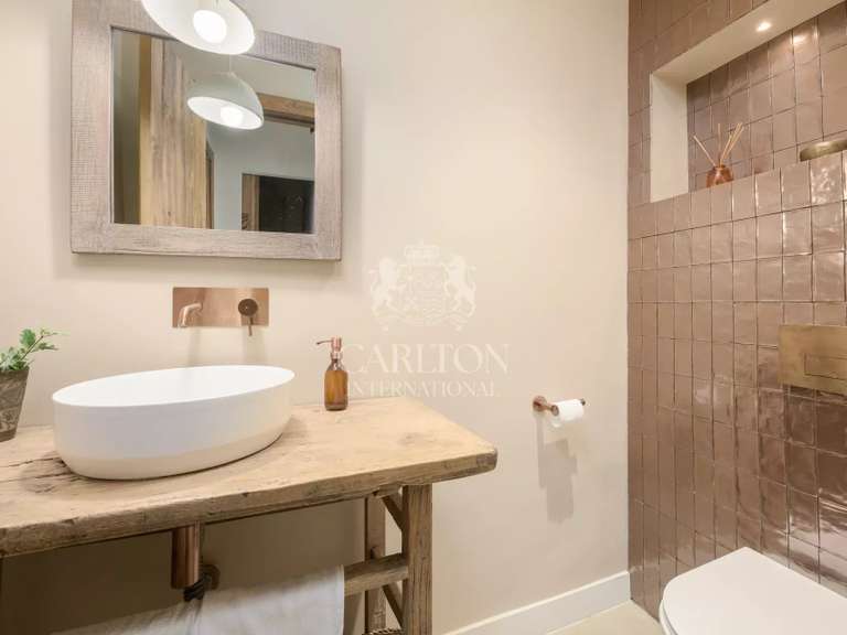 Maison Tourrettes-sur-Loup - 4 chambres - 146m²