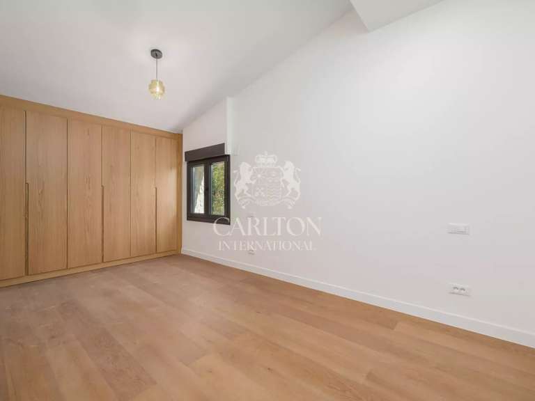 House Saint-Paul-de-Vence - 5 bedrooms - 300m²