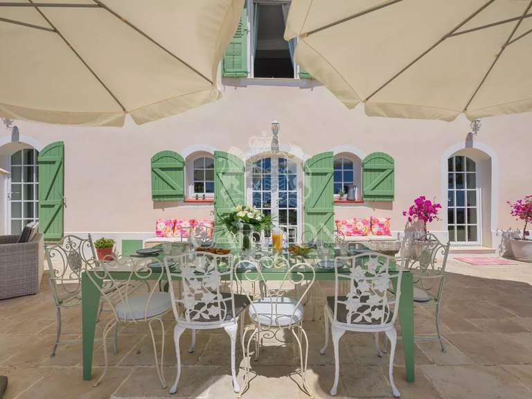 Maison Grasse - 12 chambres - 665m²