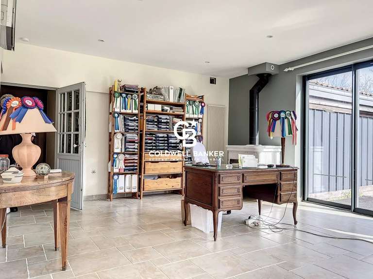 House Saintes - 7 bedrooms - 281m²