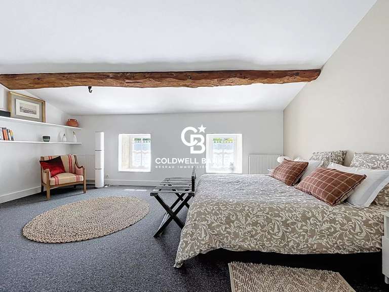 Maison Corme-Royal - 4 chambres - 366m²