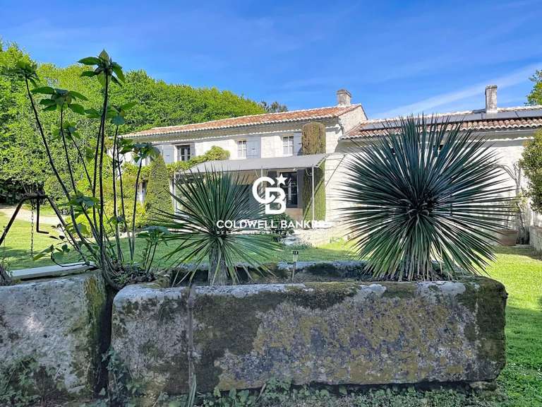 Maison Corme-Royal - 4 chambres - 366m²