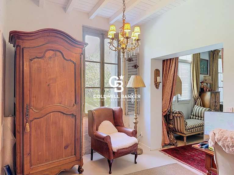 Maison Mortagne-sur-Gironde - 6 chambres - 269m²