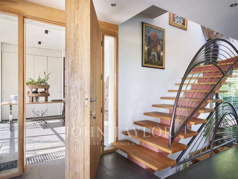 House Mandelieu-la-Napoule - 5 bedrooms - 302m²