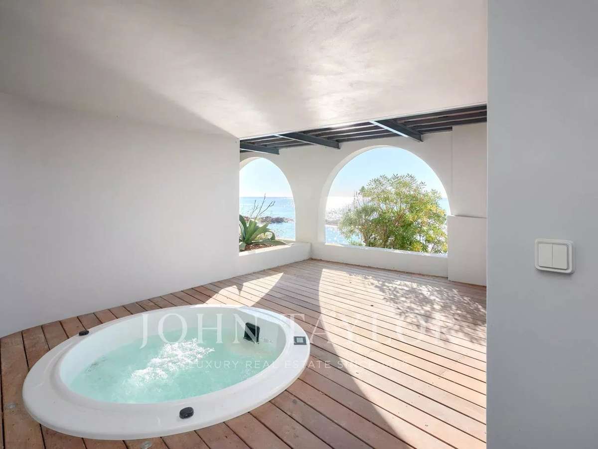 Maison Agay