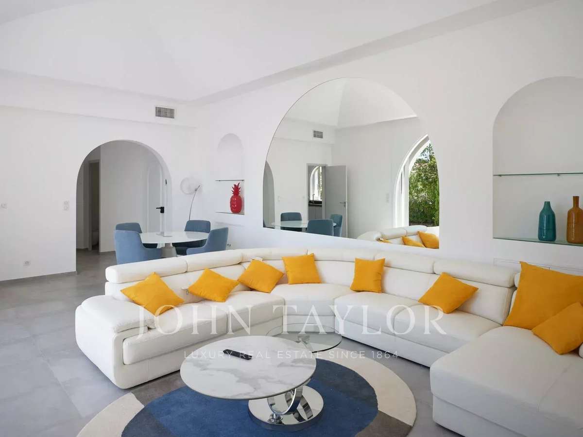 Maison Agay