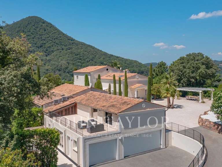 Maison Les Adrets-de-l'Estérel - 5 chambres - 455m²