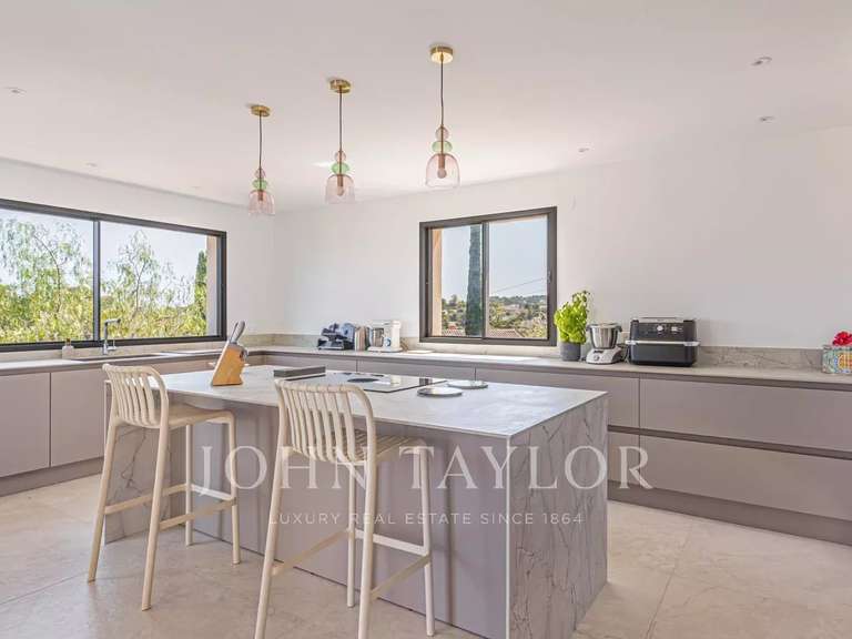 Maison Vallauris - 7 chambres - 375m²