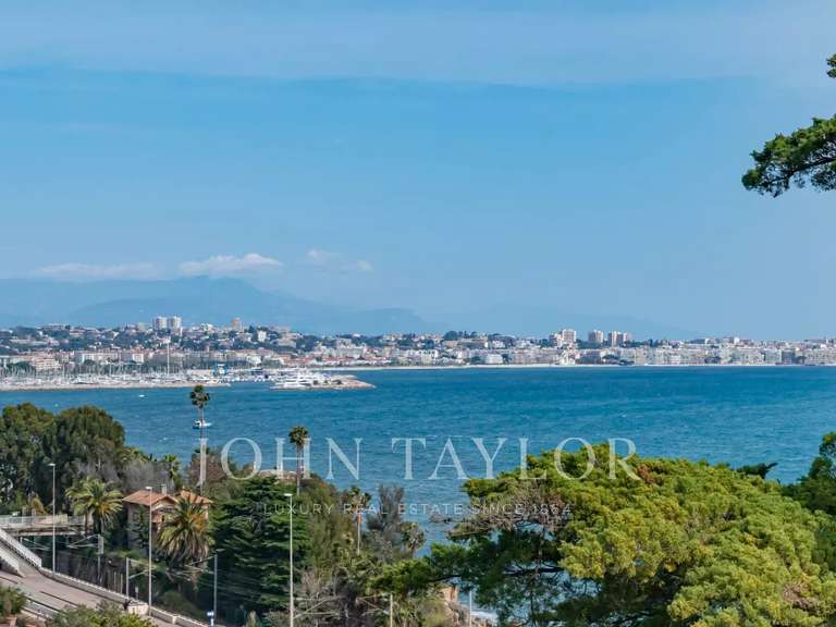 Maison Cannes - 6 chambres - 294m²