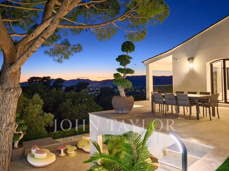 Maison Cannes - 5 chambres - 293m²