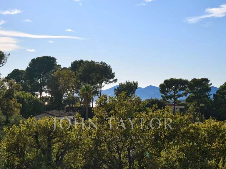 Maison Cannes - 5 chambres - 293m²