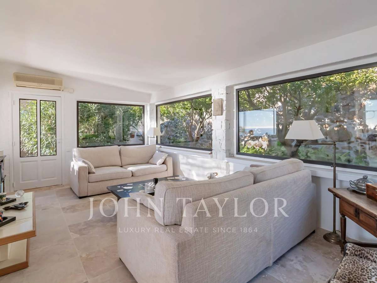 House le golfe-juan