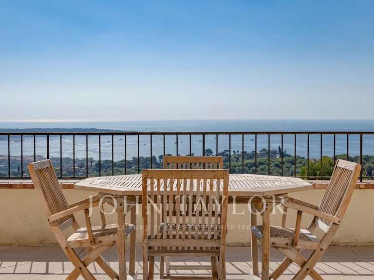 Maison Vallauris - 4 chambres - 250m²
