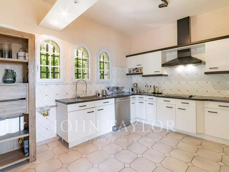 Maison Vallauris - 4 chambres - 200m²