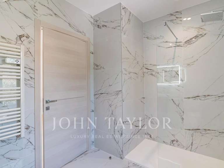 Maison Mougins - 5 chambres - 332m²