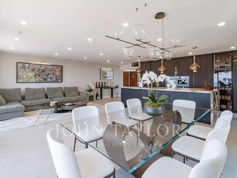 House Mandelieu-la-Napoule - 5 bedrooms - 221m²