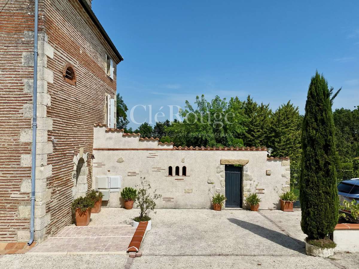 House Caumont-sur-Garonne