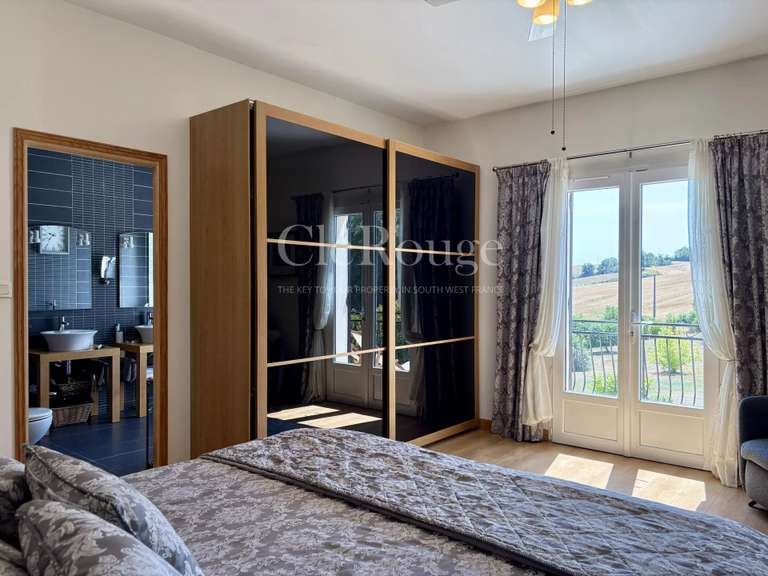 Maison Tombeboeuf - 3 chambres - 200m²