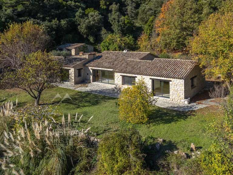 House Le Tignet - 4 bedrooms - 300m²