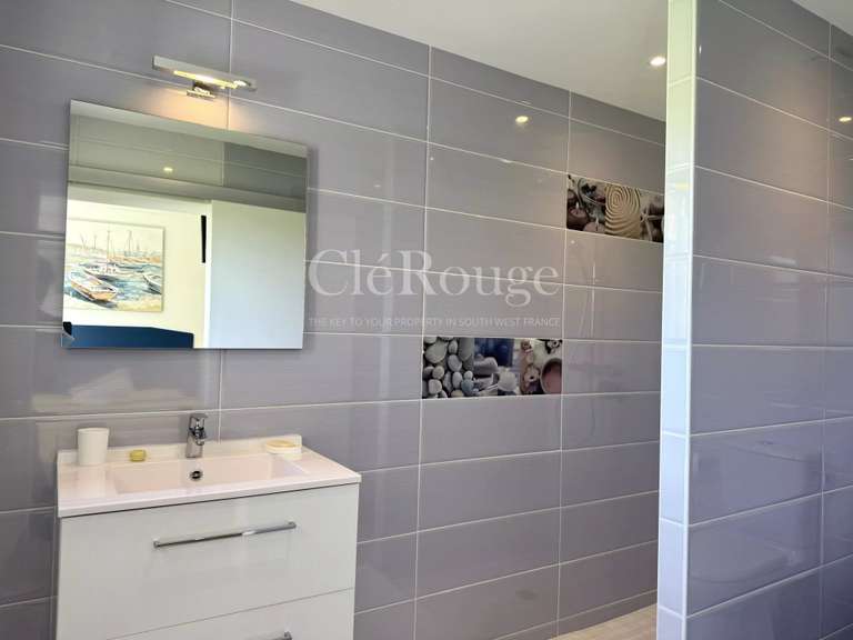 House Eymet - 3 bedrooms - 321m²