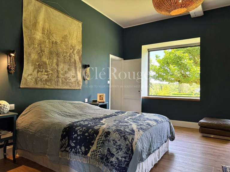 House Sainte-Foy-la-Grande - 5 bedrooms - 355m²