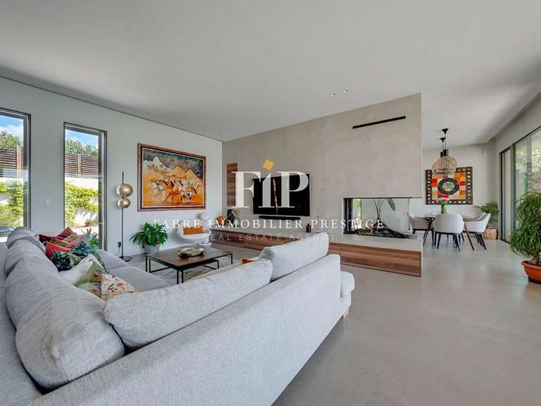 Maison Éguilles - 5 chambres - 230m²