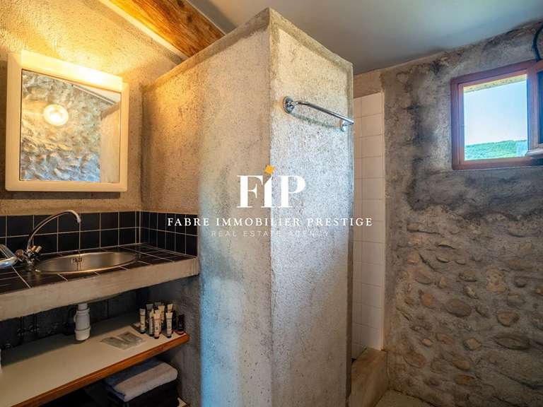House Thoard - 6 bedrooms - 340m²