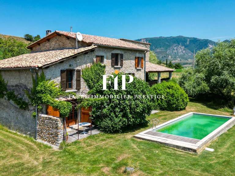 House Thoard - 6 bedrooms - 340m²