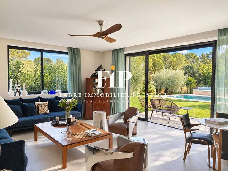 Maison Meyreuil - 7 chambres - 300m²