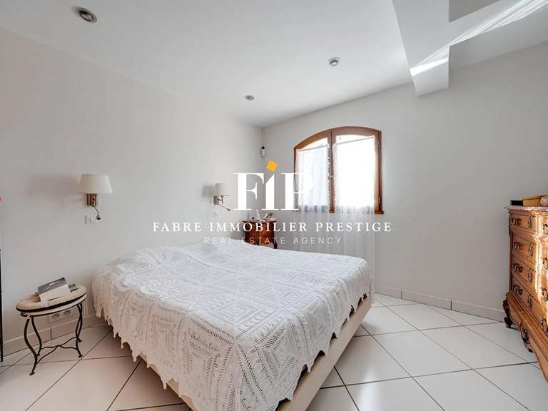 Maison Aix-en-Provence - 12 chambres - 205m²