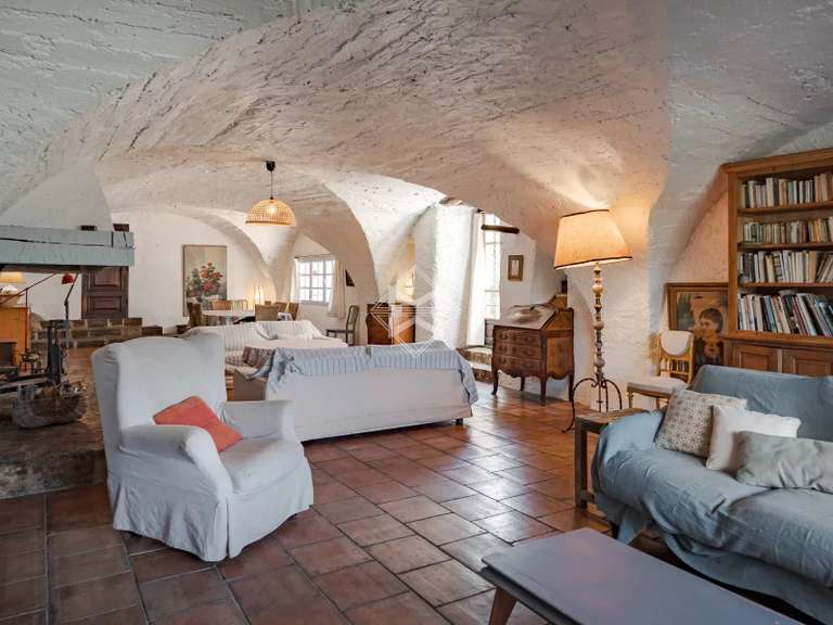 Maison Tourrettes - 4 chambres - 257m²