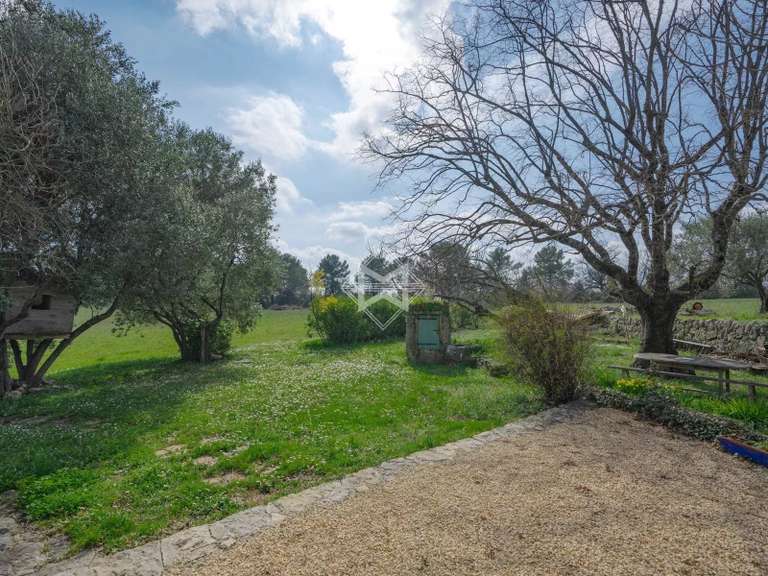 Maison Tourrettes - 4 chambres - 257m²