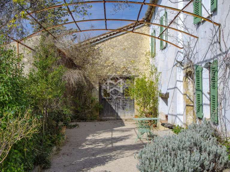 Maison Tourrettes - 4 chambres - 257m²