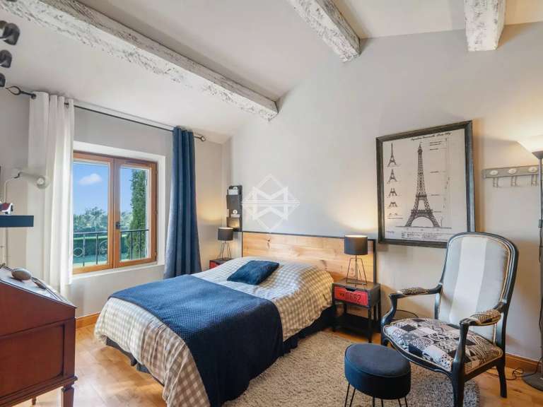 House Tourrettes - 5 bedrooms - 196m²