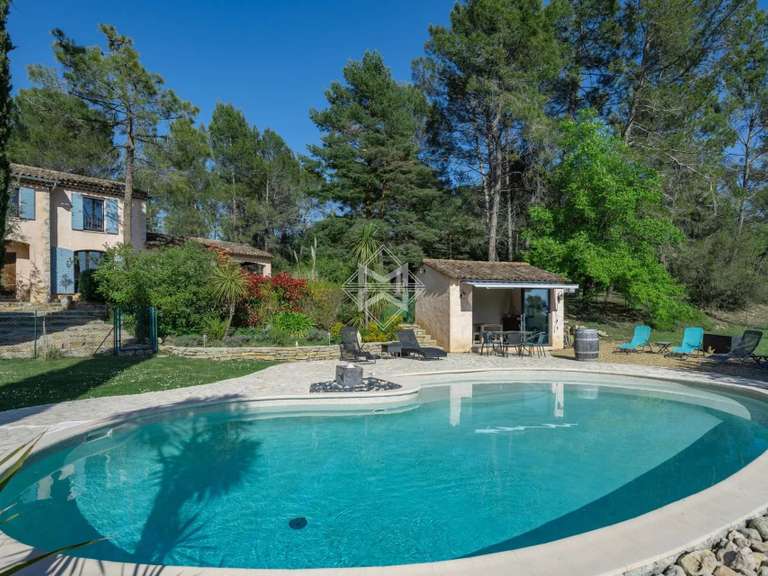 Maison Tourrettes - 5 chambres - 196m²