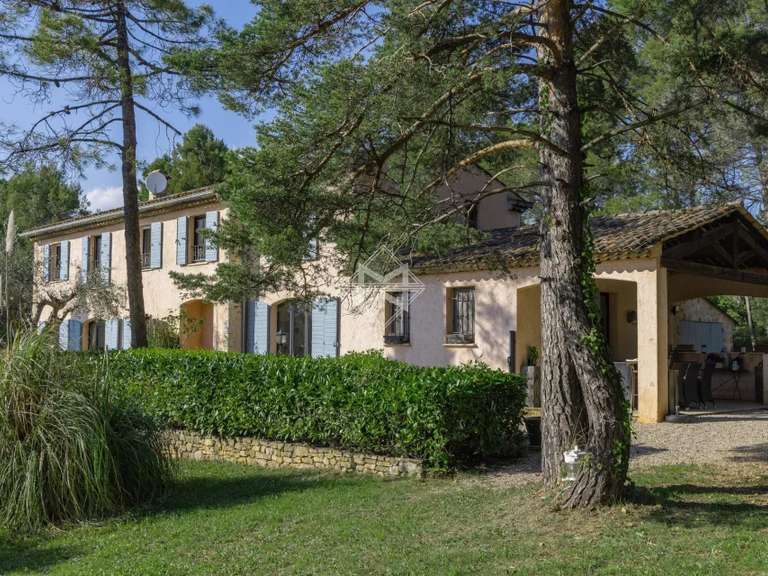 Maison Tourrettes - 5 chambres - 196m²