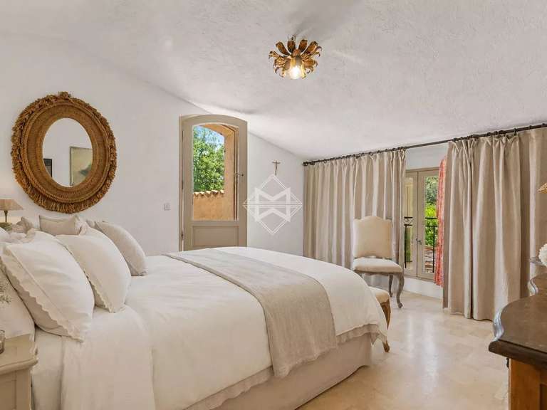 Maison Valbonne - 5 chambres - 300m²